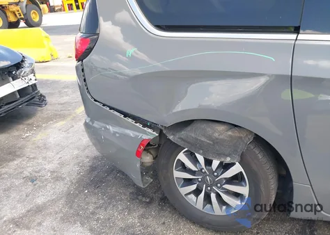 2022 Chrysler Pacifica Hybrid Touring L z USA, uszkodzony, nr VIN 2C4RC1L76NR184189